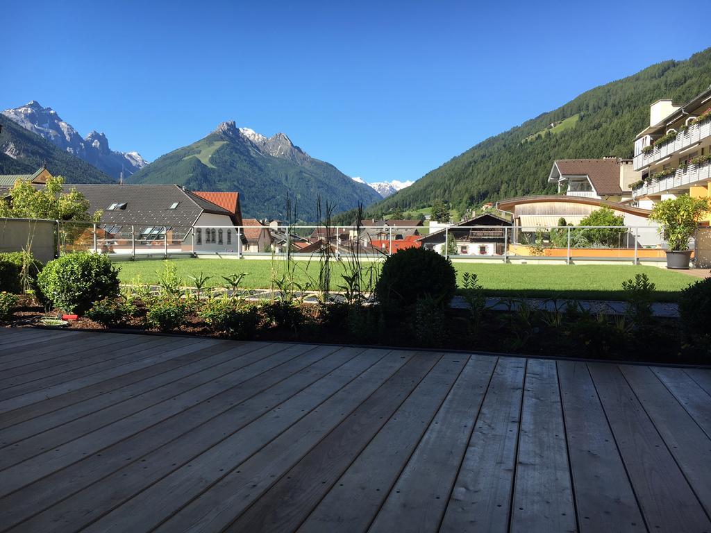 Aparthotel Kroesbacher Fulpmes Exterior foto
